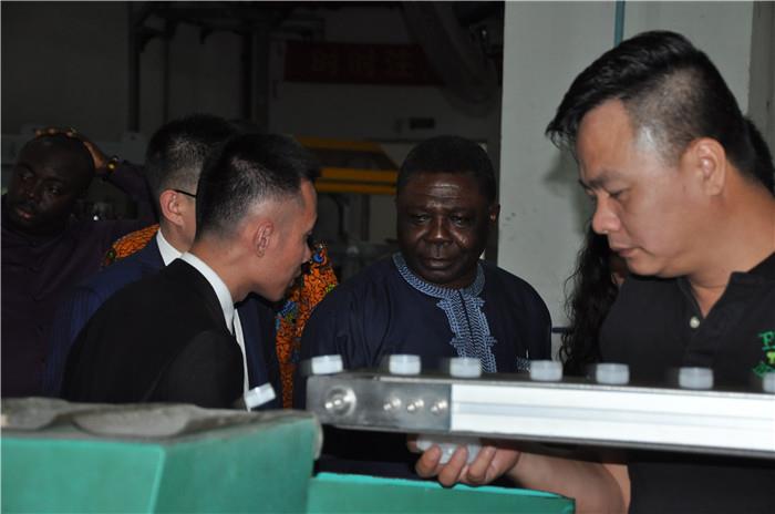 water cap compression molding machine africa.jpg