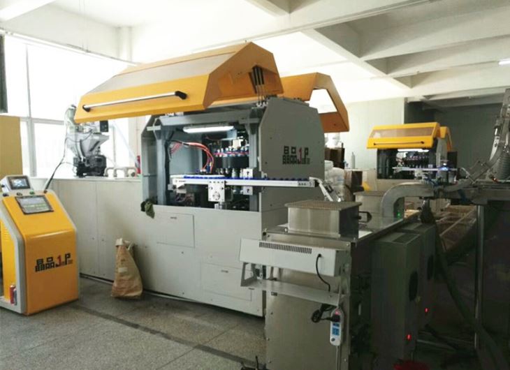 Compression Molding Machine Manufacturers